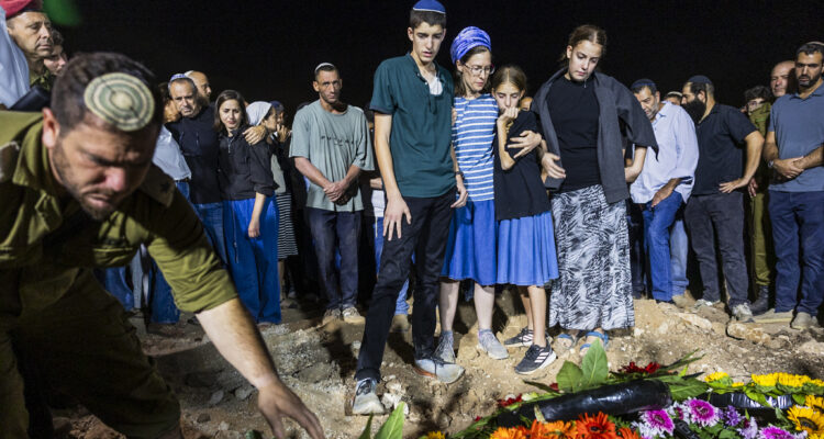Yom Kippur terrorist could face execution, Netanyahu tells victim’s family