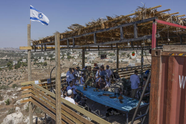 Meir La’aretz Farm