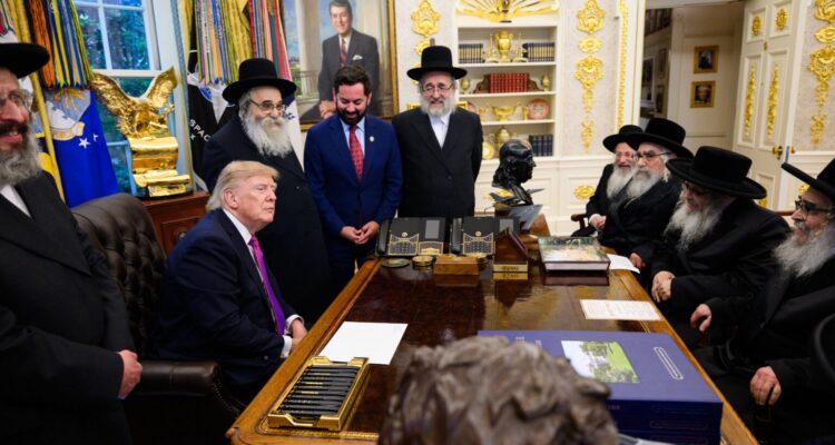 Hasidic leaders meet Trump at White House