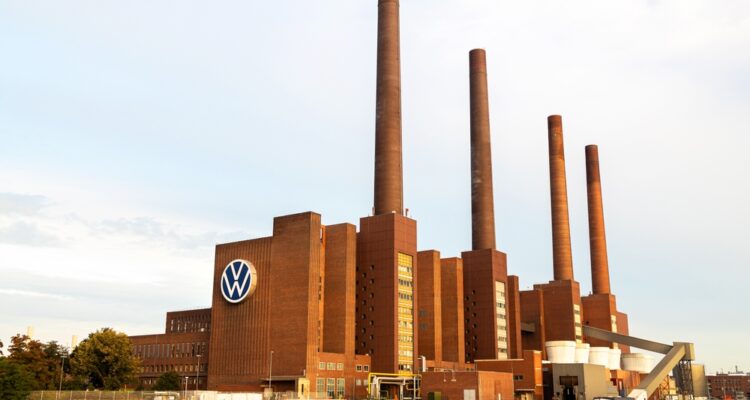 Israel, Germany explore turning Volkswagen plant into defense hub