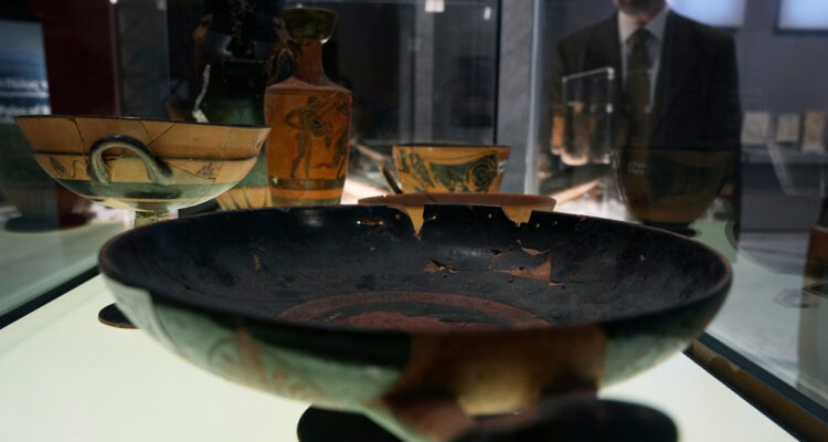 Israel returns 22 artifacts as Greece pushes to bring antiquities home