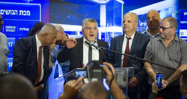 Joint List calls Likud’s Qatari and Turkish election interference claims a ‘racist blood libel’