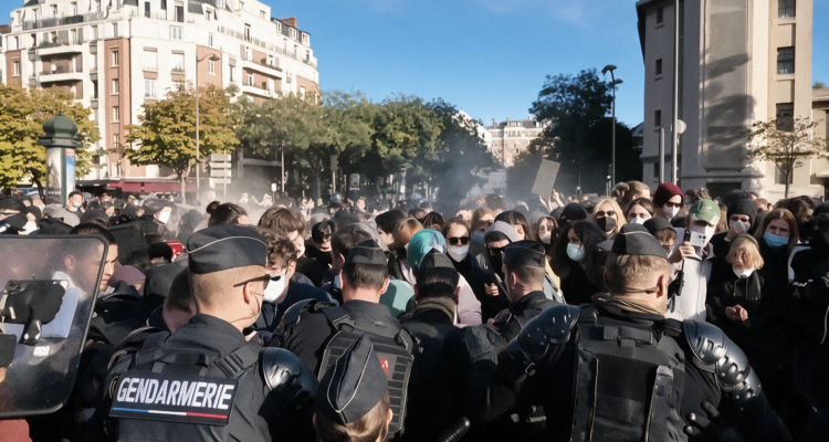 Trump blames France unrest on mass migration, warns Islam seeks to ‘take over’ country